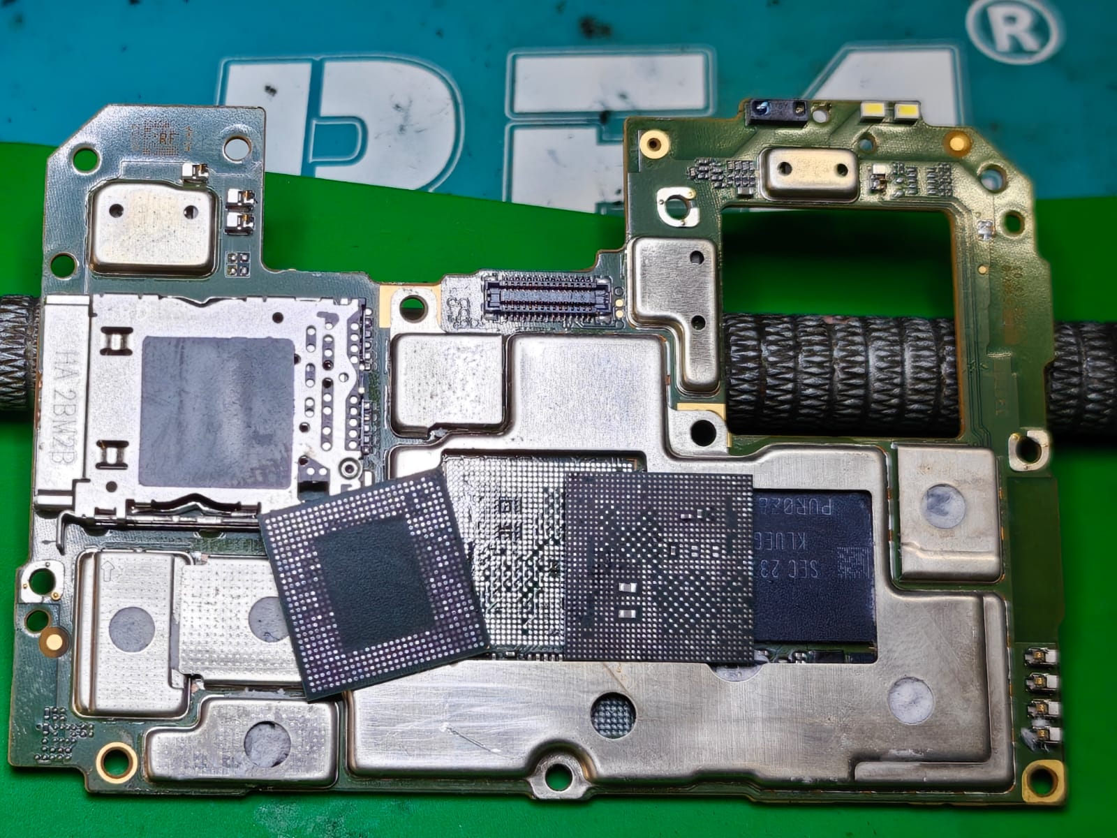 Mobile Repair Workstation